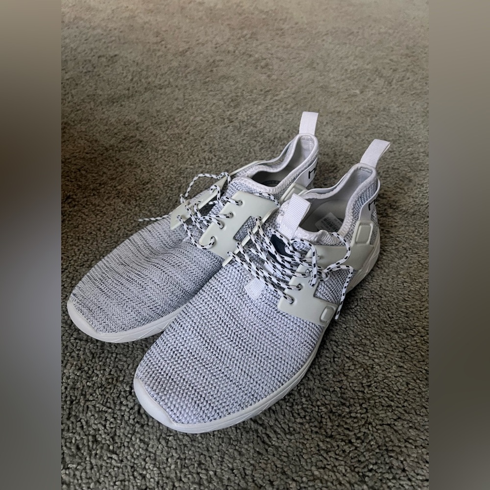 Heydude Shoes - please read